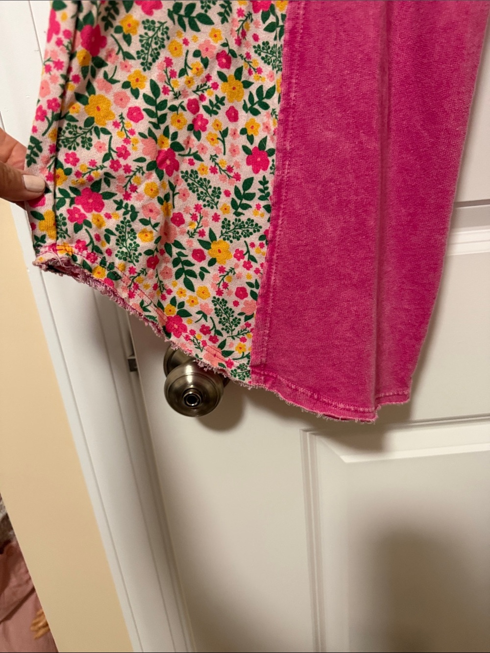 Boho Wide-Leg Floral Panel Pink Pants with Pockets - Picture 5 of 10
